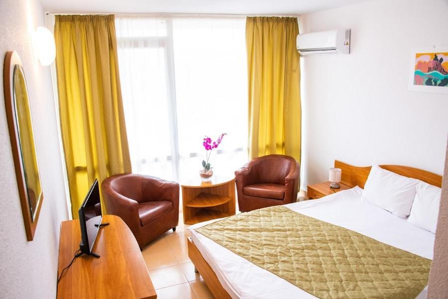 Hotel Mures 2*